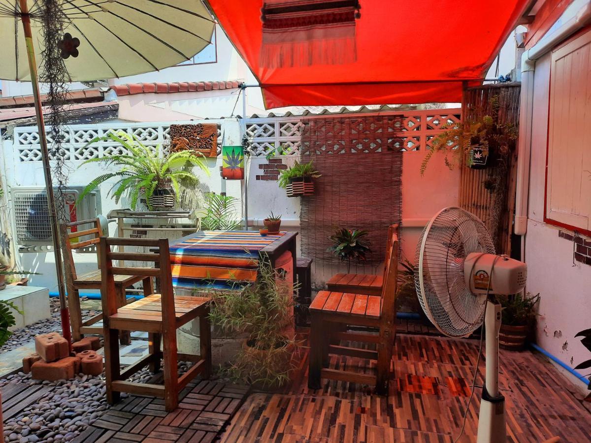 Thaimex Cafe & Homestay Backpackers- Adults Only Prachuap Khiri Khan Eksteriør bilde