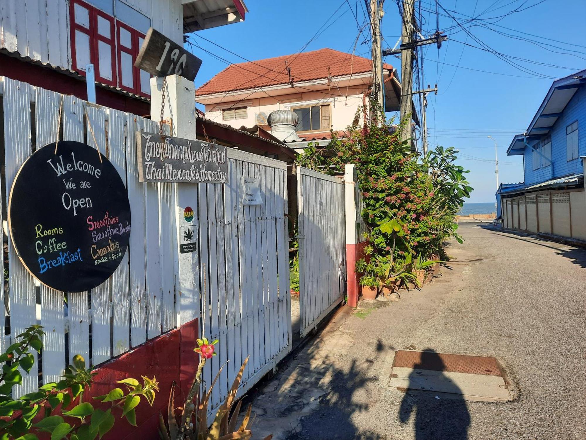 Thaimex Cafe & Homestay Backpackers- Adults Only Prachuap Khiri Khan Eksteriør bilde
